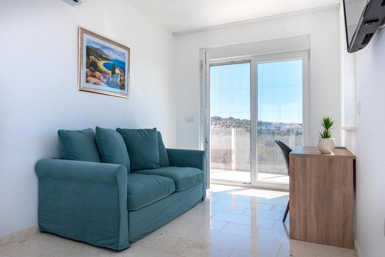 Villa Buzuk Vodice Exterior foto